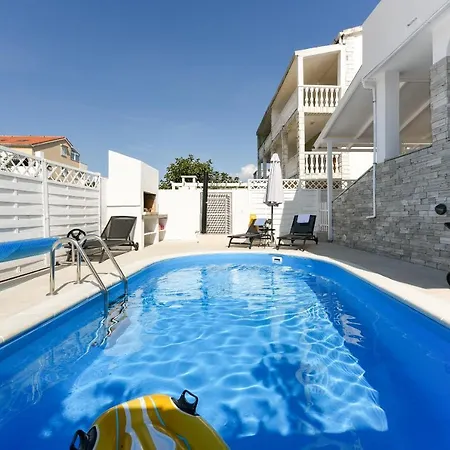 Diva Apartament *