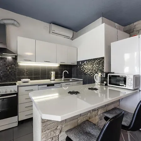 Appartement Diva Povljana